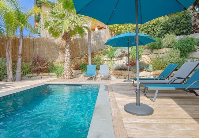 Villa à Cannes - Villa Deva - 5 Chambres - Piscine Chauffée Villa à Cannes - Villa Deva - 5 Chambres - Piscine Chauffée