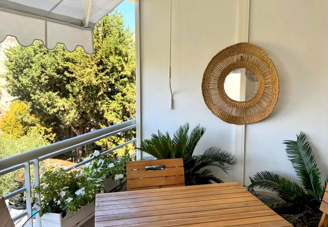 Apartment in Cannes - Le Lions - Cannes Center - 2 bedrooms - terrace